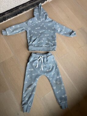 Kids Skateboard Print Hoodie & Jogger Set in Dusty Blue